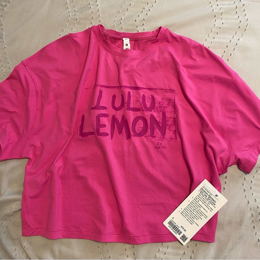 Lululemon Train Tee *Ed Curtis Vibrant Pink